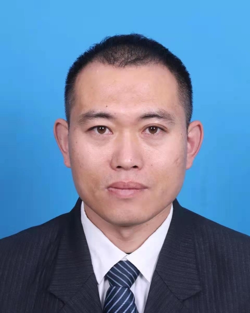 10王伟.jpg